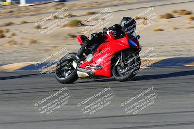 media/Jan-08-2022-SoCal Trackdays (Sat) [[1ec2777125]]/Turn 11 (215pm)/